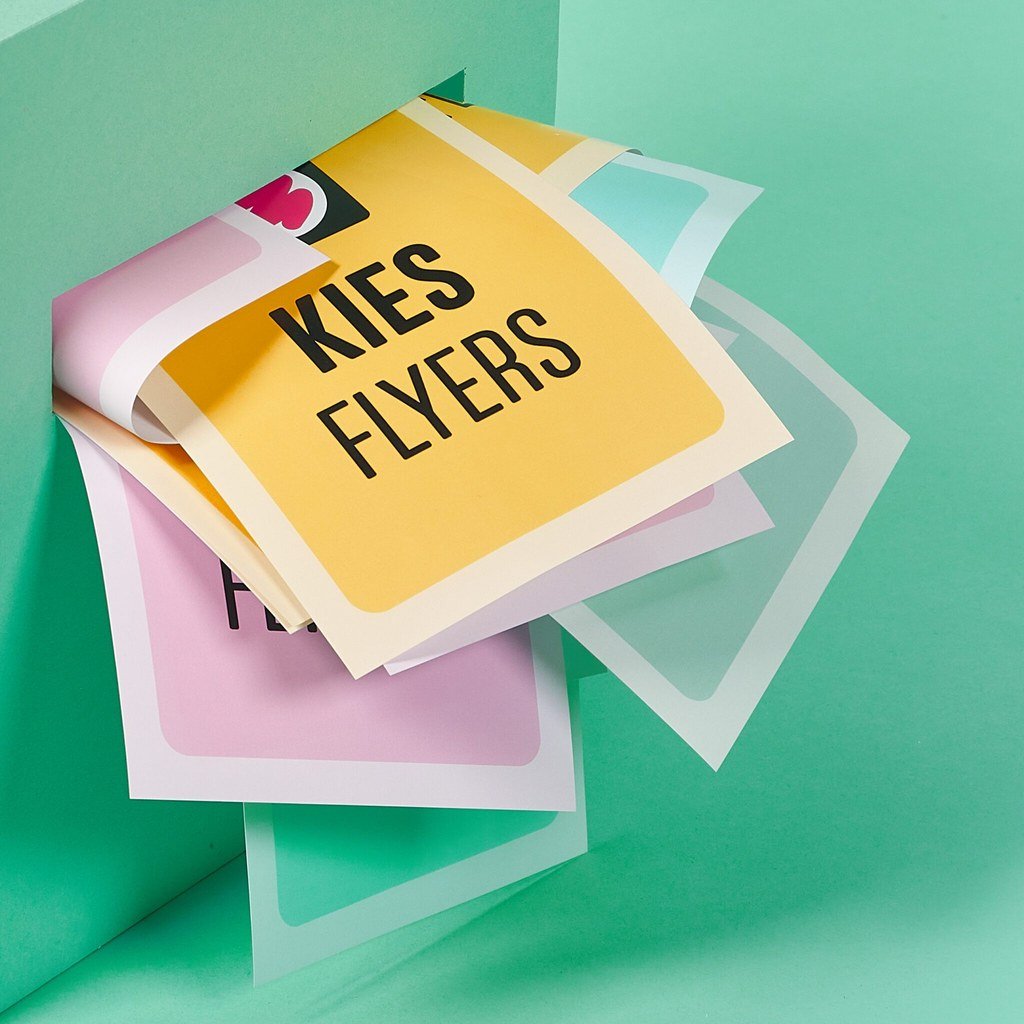 1000 flyers A4 drukken, dubbelzijdig op 135 gr MC Silk